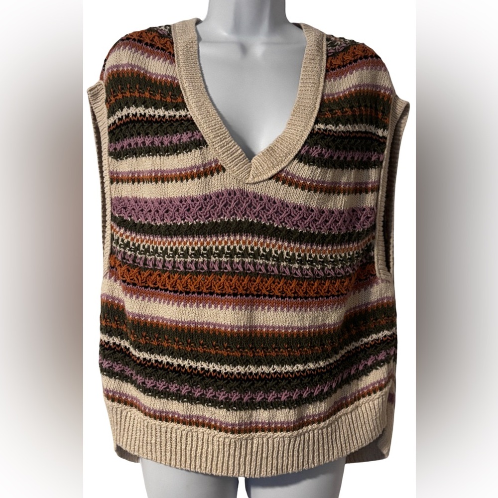 American Eagle Striped Knit V-Neck Sweater Vest Medium
